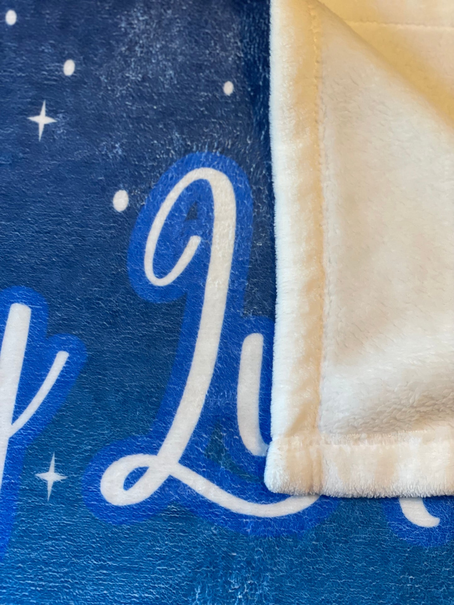 Lazy Luna Plush Blanket — Soft Velveteen Throw for Babies & Toddlers